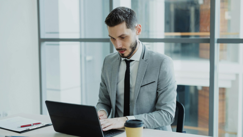 contract management software